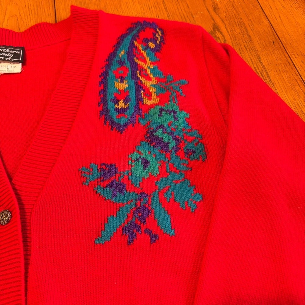Vintage Southern Lady Vibrant Red Paisley Cardigan - Picture 5 of 8